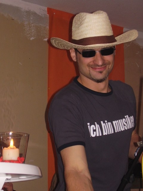 Image 18 of 59  -  125 kB